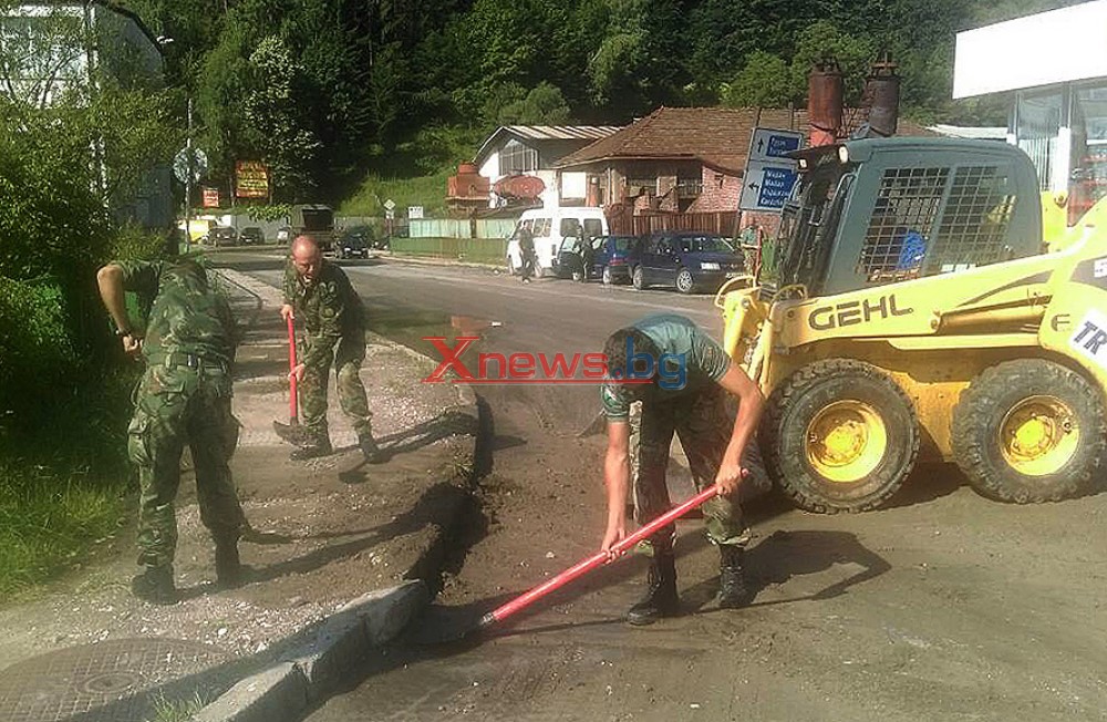 Сухопътните войски продължават да оказват помощ в Смолян