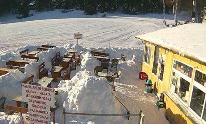 Истинска снежна приказка на хижа