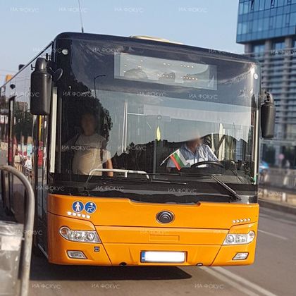 Варна: 58-годишна жена е пострадала след падане в автобус от градския транспорт