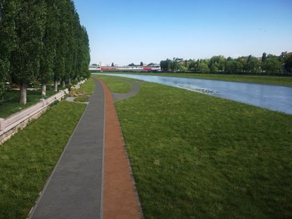 Еколозите решават за велоалеи и пейки в коритото на Марица