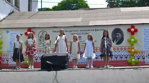 Перник: Над 600 участници ще се включат в ХХІI Национален детско-юношески фестивал „Чичо Стоян”, който ще се проведе на 1 юни в село Дивотино