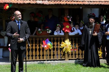 Президентът Румен Радев: Има място за дебат по темата за изучаване на вероучение