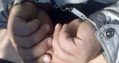 Съдът във Варна върна в ареста мъж, продавал наркотици от дома, в който отглежда 4-те си деца