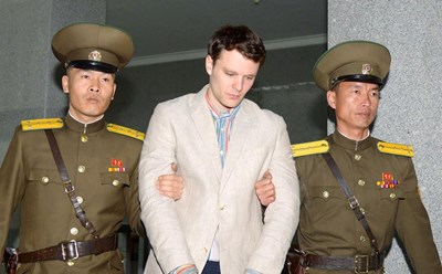 Почина освободеният от Северна Корея американски студент