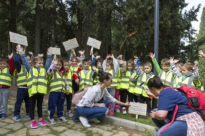 Стара Загора: Деца от града псизоваха гражданите да пазят чиста природата