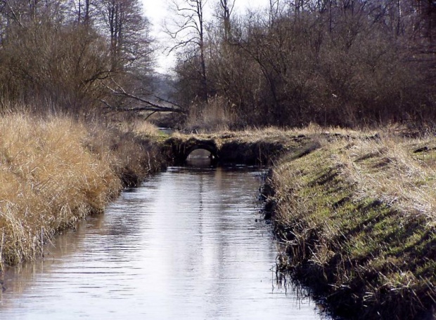 Откриха труп в канал до пловдивско село