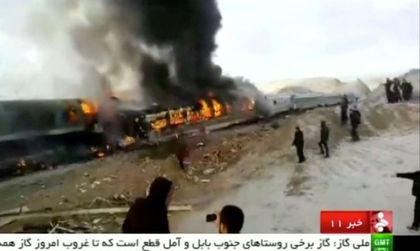 Пет жертви на влакова катастрофа в Иран