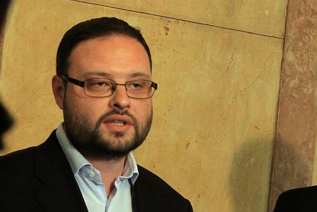 Полицай съди Чуколов за 20 000 лева