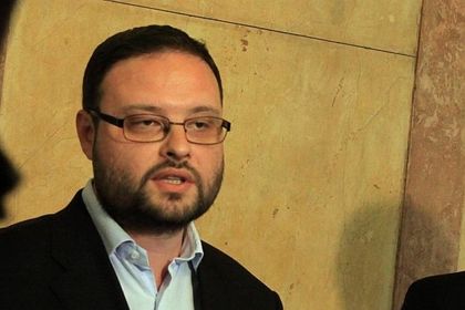 Полицай съди Чуколов за 20 000 лева