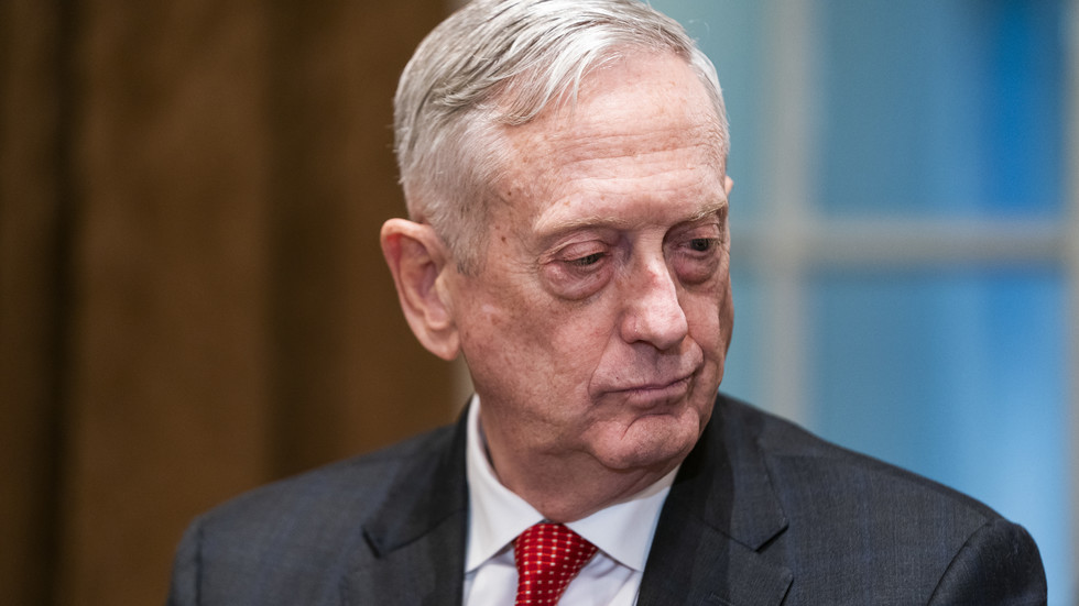 Американският министър на отбраната подаде оставка