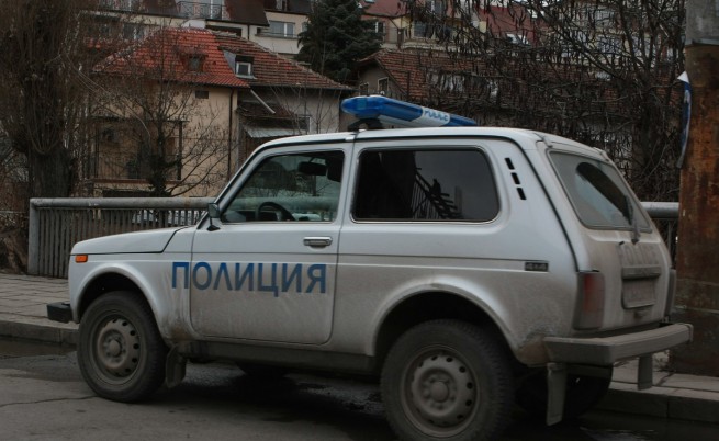 Тежка нощ за жители на пловдивско село, апаши обраха две къщи