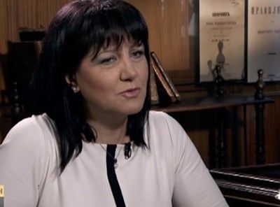 Цвета Караянчева: Президентът вероятно подготвя политически проект