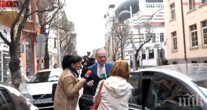 СКАНДАЛНО: Лозан Панов мълчи за морската си вила за 26 хил. лева