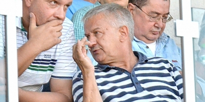Крушарски за Община Пловдив: Ако не побързат, ще им подаря новия проект за стадиона