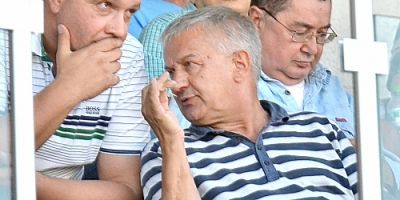 Крушарски за Община Пловдив: Ако не побързат, ще им подаря новия проект за стадиона