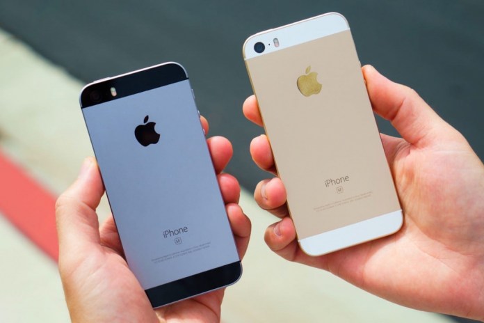 Apple намали цената на iPhone SE със $150 и всички смартфони бяха изкупени само за няколко часа