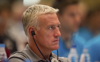 Дидие Дешан дава Ерик Кантона на съд