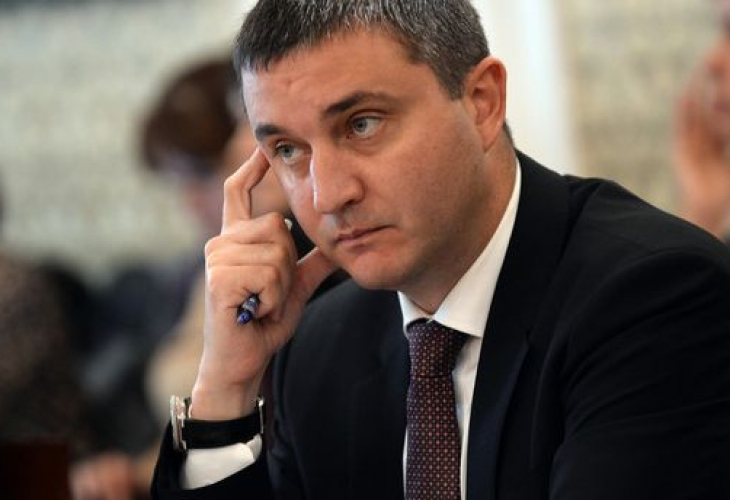 Важно! Министър Горанов обяви сумата за коледните добавки на пенсионерите