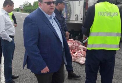 Цацаров и Сарафов станаха свидетели на катастрофа с пловдивски ТИР на АМ Тракия (СНИМКИ)
