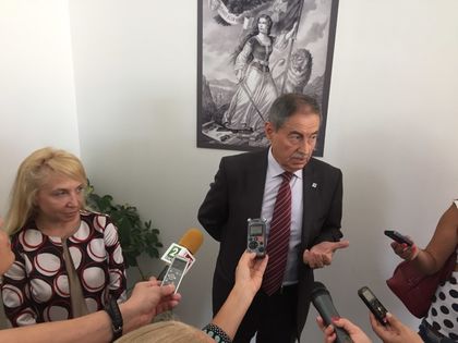 Четирима от Управителния съвет на 