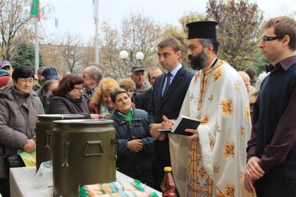 Рибен курбан за Благовещение раздават в „Западен”