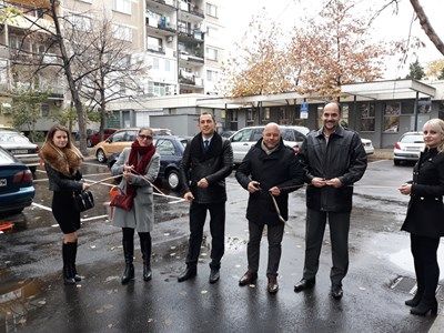 4-ма рязаха лента на паркинг с 18 места в район 