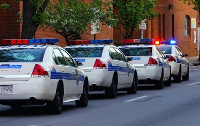Кола се вряза в пешеходци в Москва, 1 загина, 9 са ранени