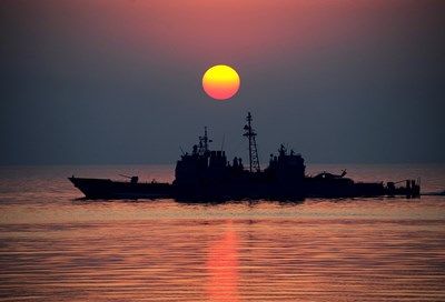 Пирати отвлякоха част от екипажа на германски кораб