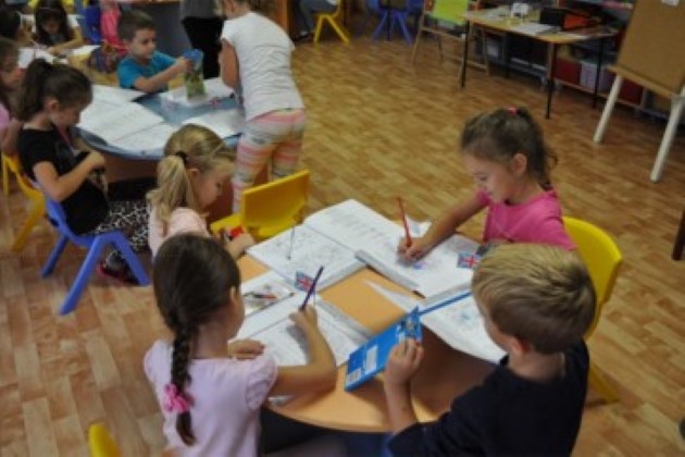 Бургас: Общината организира състезание по английски език за ученици от втори клас