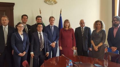 Министър Цецка Цачева обсъди с експерти и магистрати от Германия мерки за подобряване на условията в затворите у нас