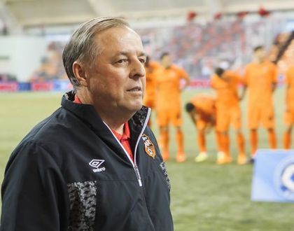 Тарханов пристига без футболисти от Русия