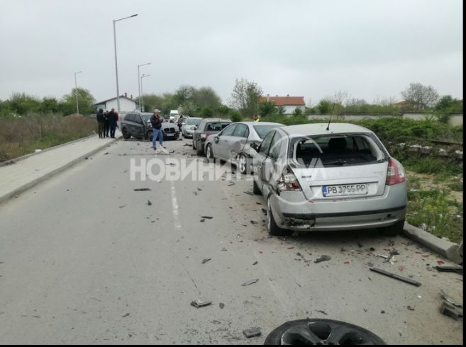 Пияна и надрусана жена е карала джипа, помлял 10 коли в Кючука, арестуваха я