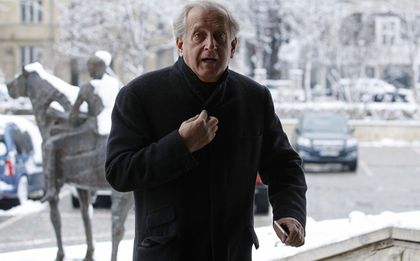 Спас Русев: Акциите на клуба продължават да са в касата на Левски
