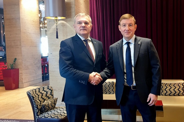 Румен Петков и Пламена Заячка се срещнаха със секретаря на Генералния съвет на руската управляваща партия „Единна Русия“ Андрей Турчак в Белград