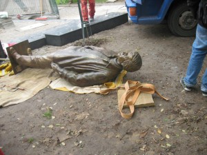 Полупроводникът на полудемокрацията