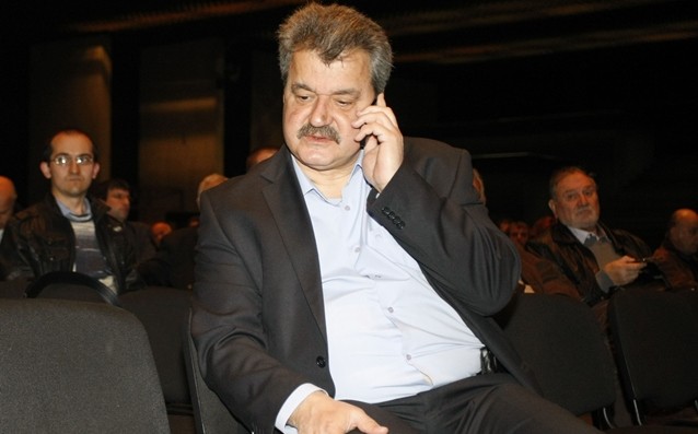 Тодор Батков за Мъри: Трябва да стои здраво стъпил на земята