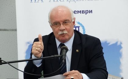 Проф. Пенчо Гешев остава ректор на НСА