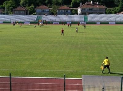 Ботев ще е играе с Нафтата чак от 19:30 часа