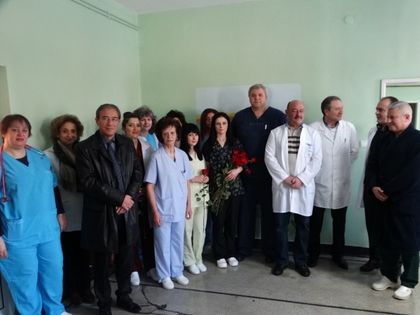 Емил Караиванов поздрави лекарите и акушерките от АГ-отделението в МБАЛ-Асеновград