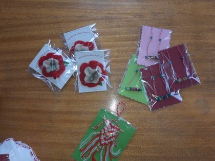 Кърджали: Деца везаха в Историческия музей мартеници, традиционни за района на Източните Родопи