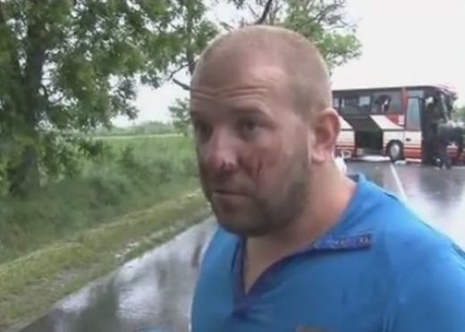 Директорката на училището в Ахелой: Динко чупеше стъкла, за да извади ранени при катастрофата