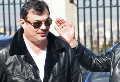 Ласкин нахрани грозно Кристо: Инсталирай си изкуството в тъпия г*з, не ставаш дори за санирач на сгради