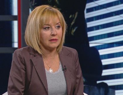 Манолова за оставката на Симеонов: Безспорно е победа за протестиращите майки