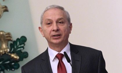 Премиерът Герджиков с тържествено слово по случай Деня на конституцията и юриста