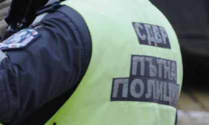 Наказват катаджии за дрямка в патрулките