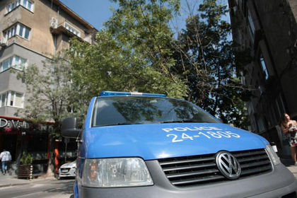 Натокана варненка вози двама келеши, а щом полицаи ги спряха стана страшно