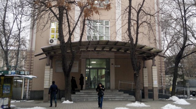 62-ма абсолвенти от Физическия факултет на ПУ се дипломират в събота