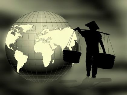 Китайци купуват пристанището в Пирея