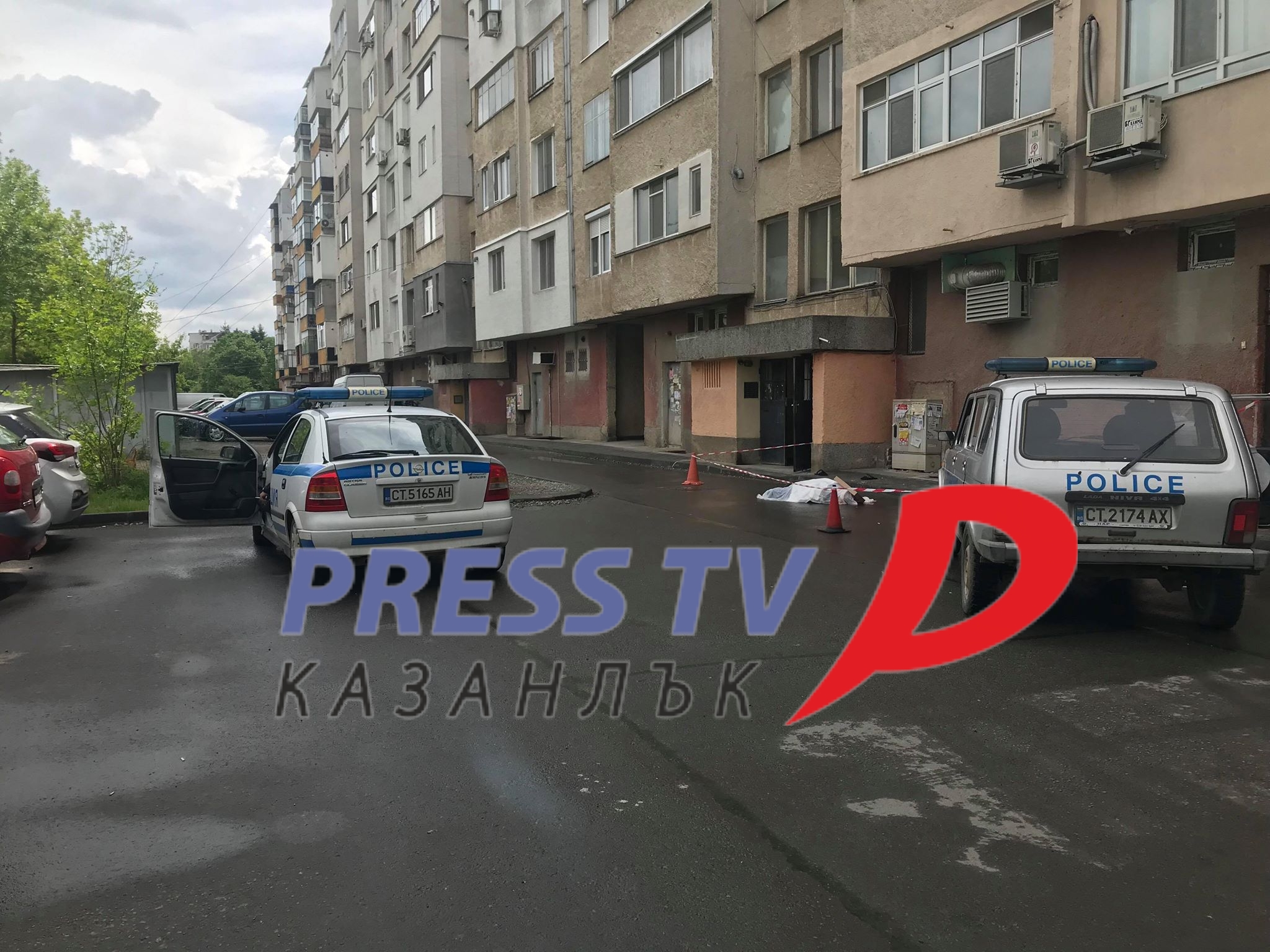 Възрастен се хвърли от тераса в Казанлък  СНИМКИ 18+