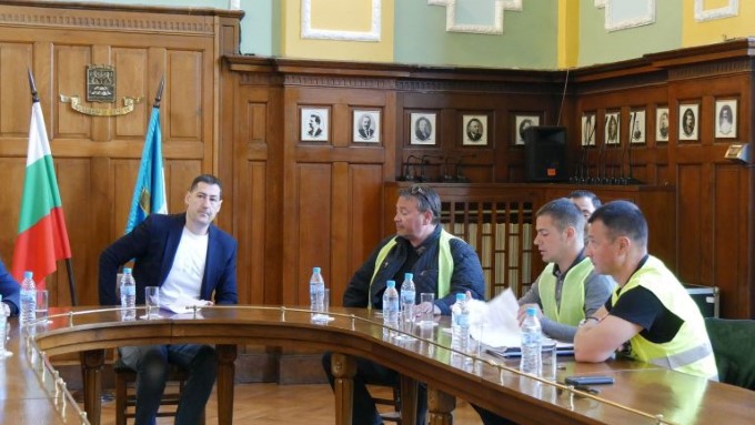 Пловдив: Собственикът на парка в кв. „Кършияка” Байрям Солак искал от Общината да бъдат премахнати оттам съоръженията, останали от 9-ти пехотен Пловдивски полк